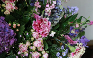 Wedding flowers: Decorating the church