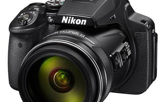 The Best Compact Superzoom Cameras