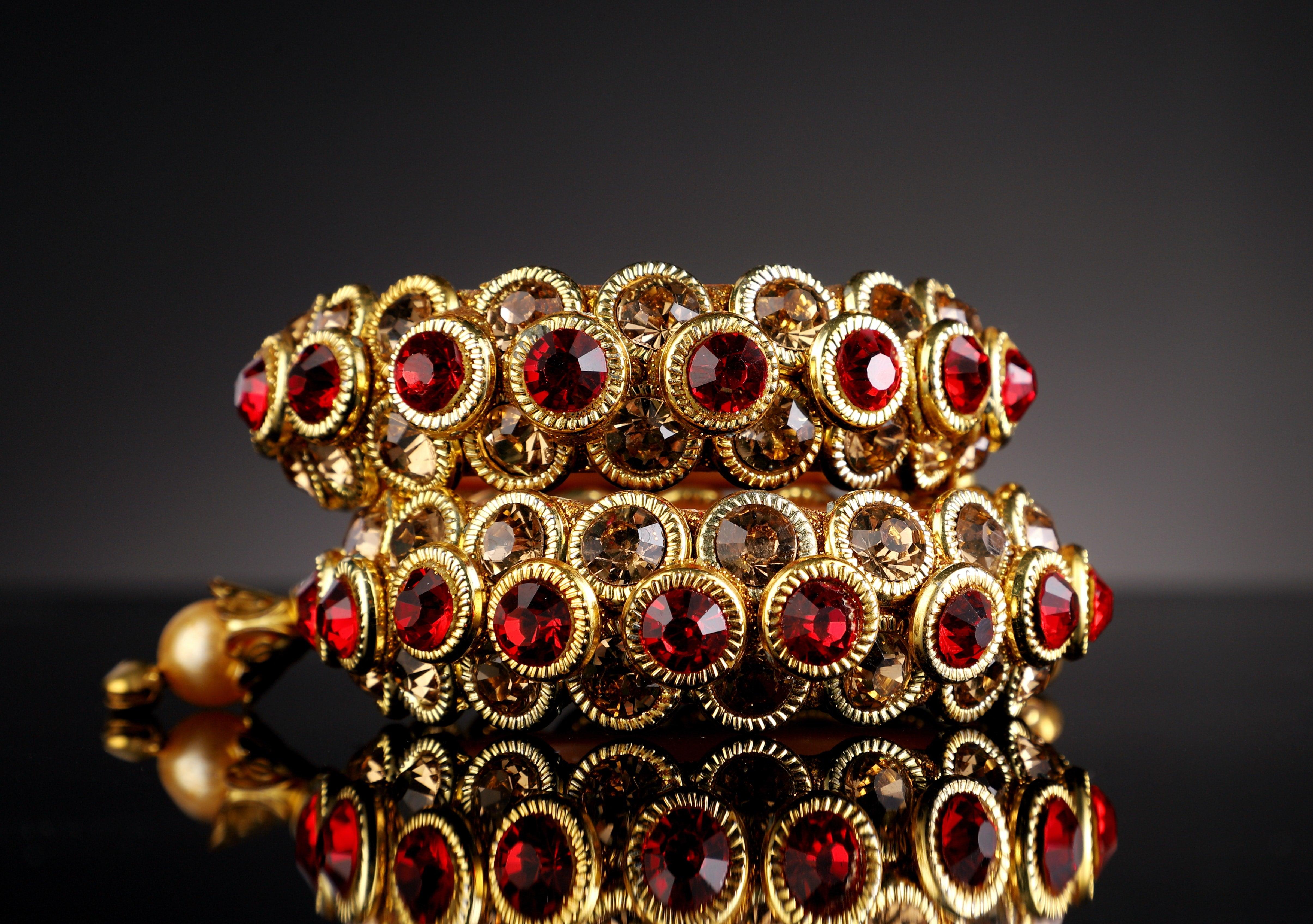 The Beginner’s Guide to Gold Jewellery Making & Design