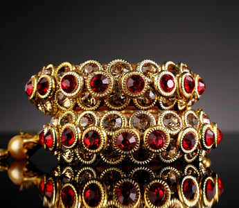 The Beginner’s Guide to Gold Jewellery Making & Design