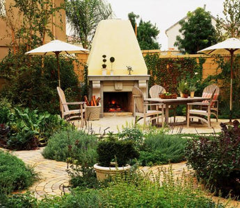 10 Ideas for Outdoor fireplaces