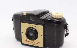 Snapping up antique camera bargains