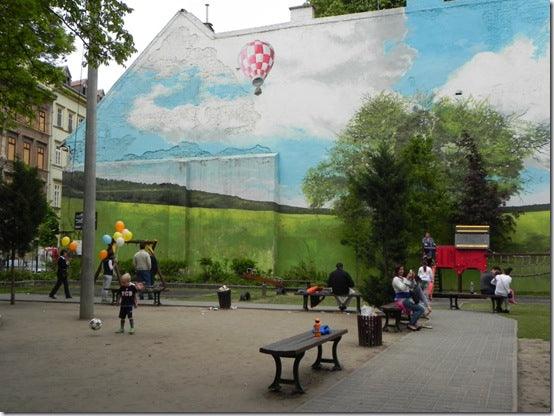 Street trees & imaginative urban landscaping: Budapest