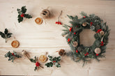 How to make a Christmas wreath at home