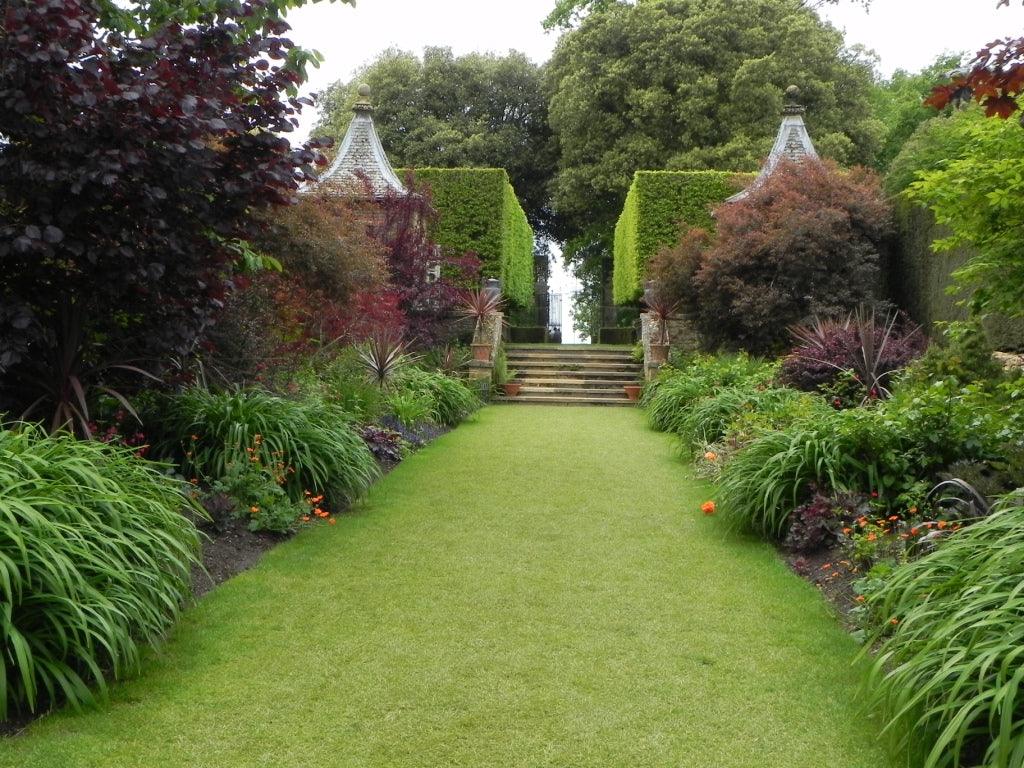 Hidcote Manor Gardens; A visit to an Arts and Crafts English Garden