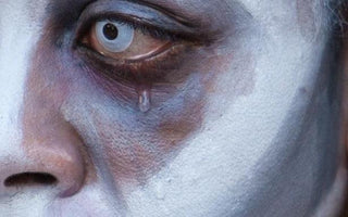 Posing vs. Candid: What's True Street & Travel Photography?