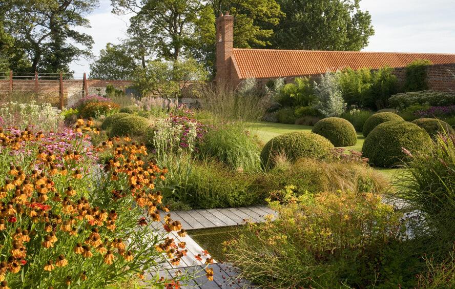 Design & Create your Dream Country Garden